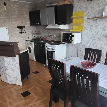 Unique With Balcony In Old Town Apartment *