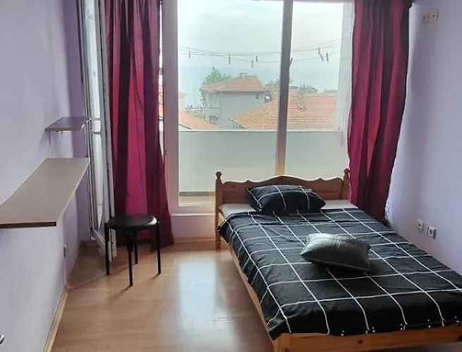 Апартамент Unique With Balcony In Old Town By Flat Mаnаger *